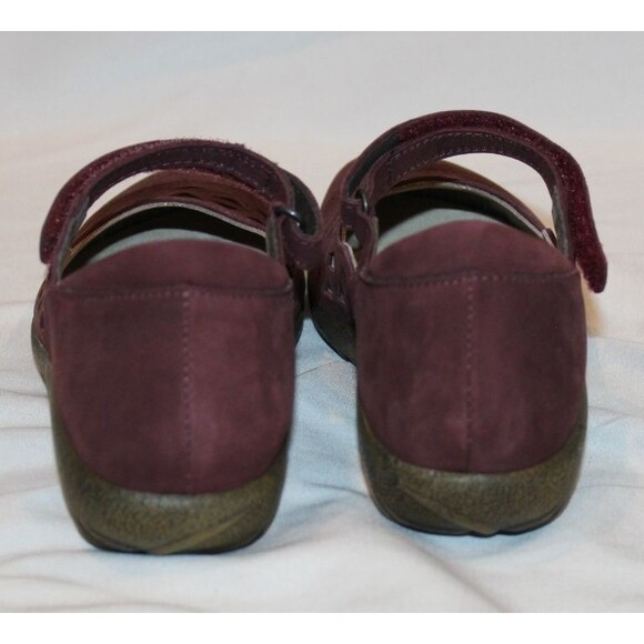 NAOT Agathis Women's Burgundy Suede Mary Jane Flat Comfort Shoes Size 38 US 7 - Picture 5 of 7